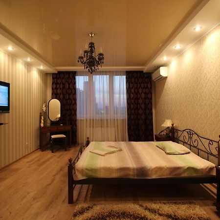 Panoramic View Lux Apartment On Metro Osokorky Kiev Exteriör bild