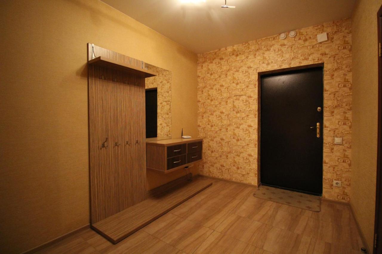 Panoramic View Lux Apartment On Metro Osokorky Kiev Exteriör bild